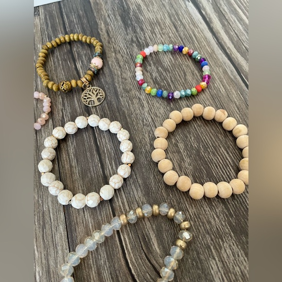 Colorful Beaded Bracelet Set - Picture 3 of 6